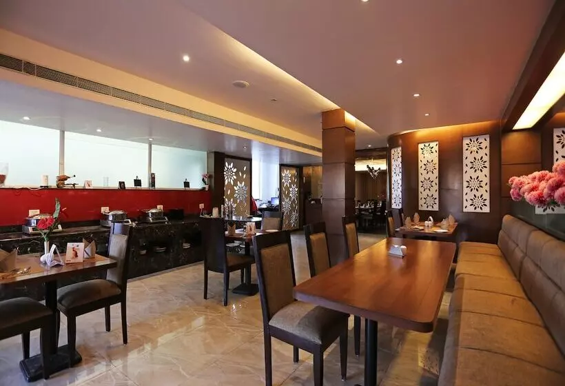 ホテル Golden Leaf Resort By Oyo Rooms
