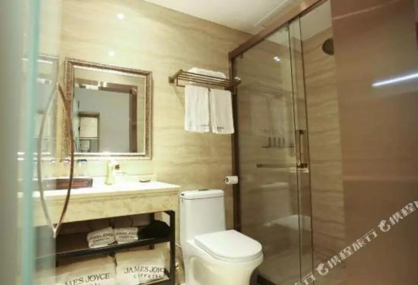 Hotelli James Joyce Coffetel Nanchang West Station Nanchang University