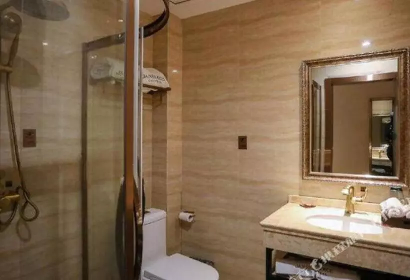 Hotelli James Joyce Coffetel Nanchang West Station Nanchang University