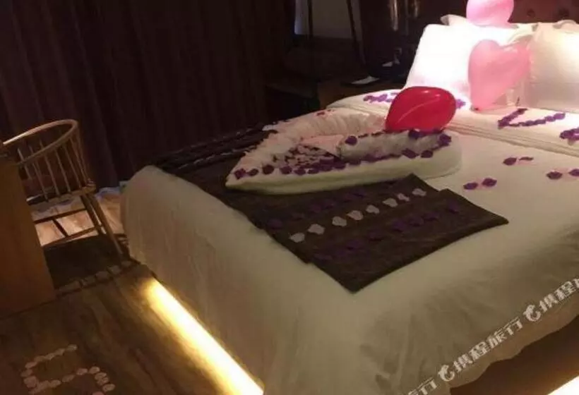 Hotelli James Joyce Coffetel Nanchang West Station Nanchang University