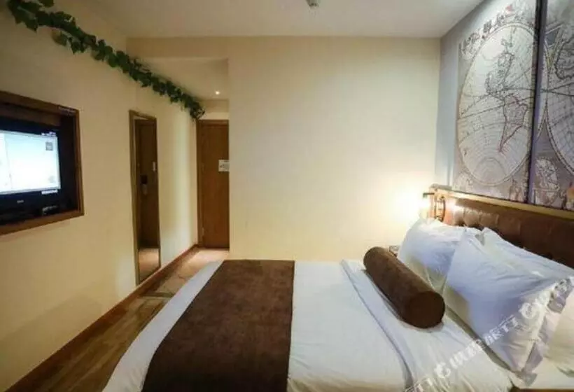 Hotelli James Joyce Coffetel Nanchang West Station Nanchang University