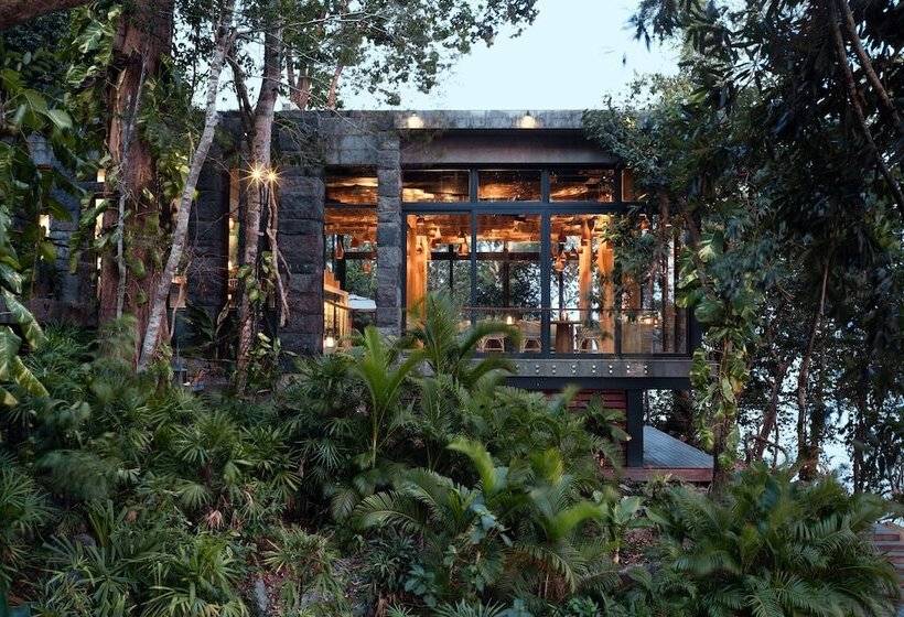 هتل Six Senses Krabey Island