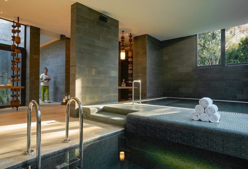 هتل Six Senses Krabey Island