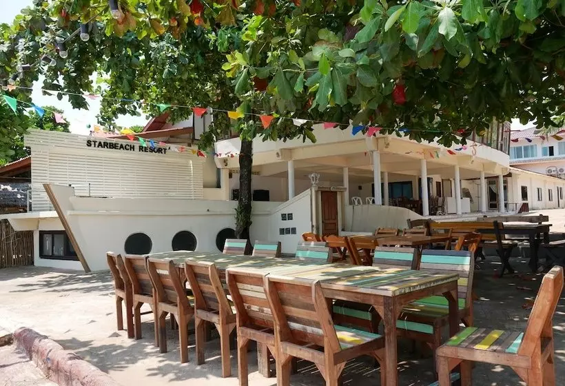 Hotelli Star Beach Resort