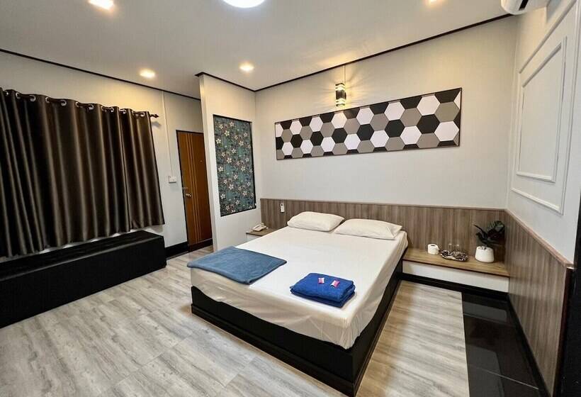 ホテル Zigzag Resort Nakorn Phanom