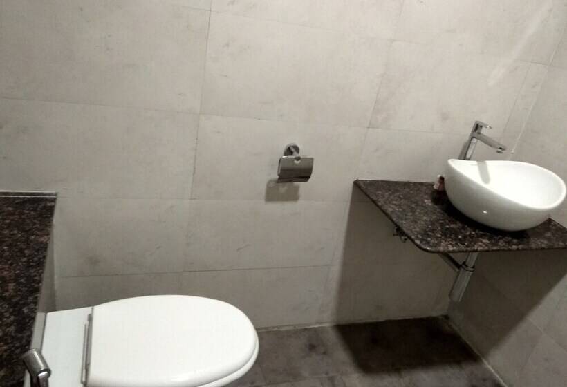 Jk Rooms 116 Hotel Taha Pride