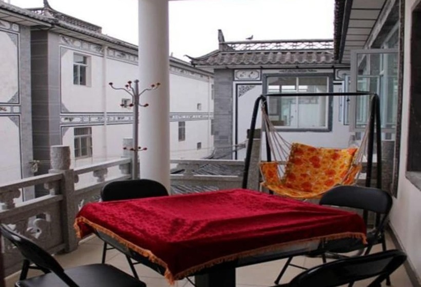 Pensió Dali 5060 Hostel