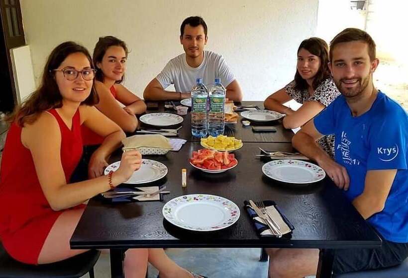 پانسیون Yala Leisure Villa & Safari