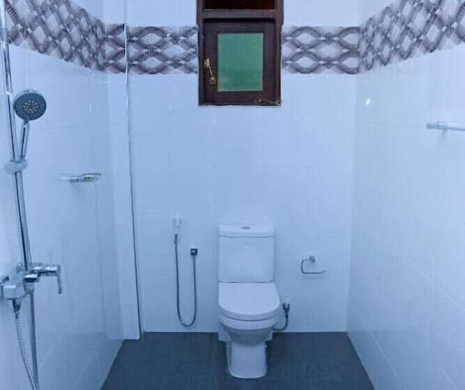 پانسیون Yala Leisure Villa & Safari