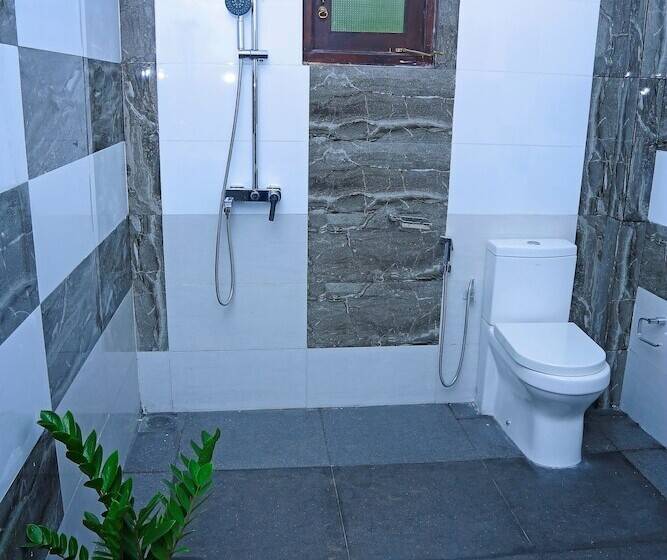 پانسیون Yala Leisure Villa & Safari