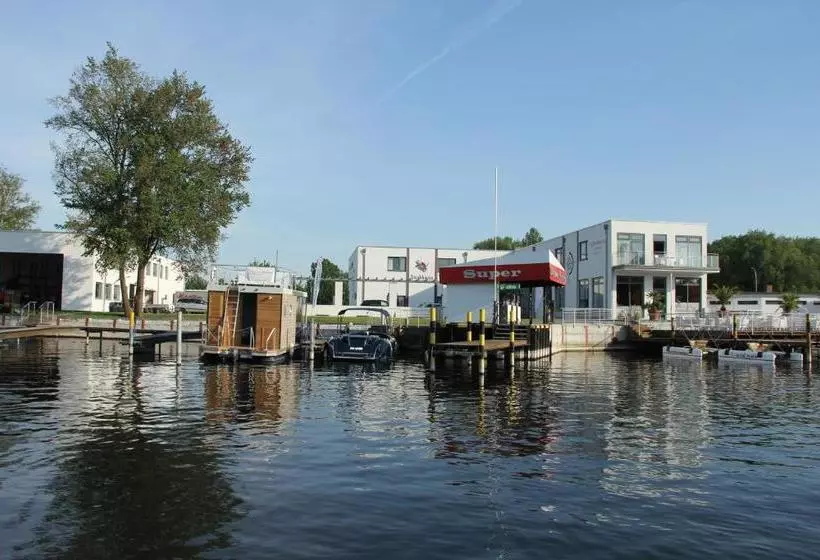 پانسیون Marina Niederhavel