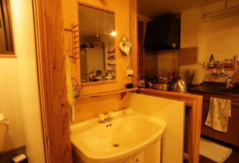 Cotonoha Guesthouse   Hostel