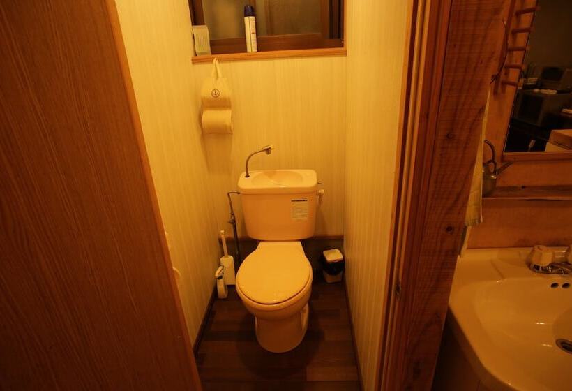 Cotonoha Guesthouse   Hostel