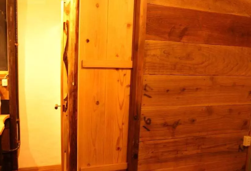 Cotonoha Guesthouse   Hostel