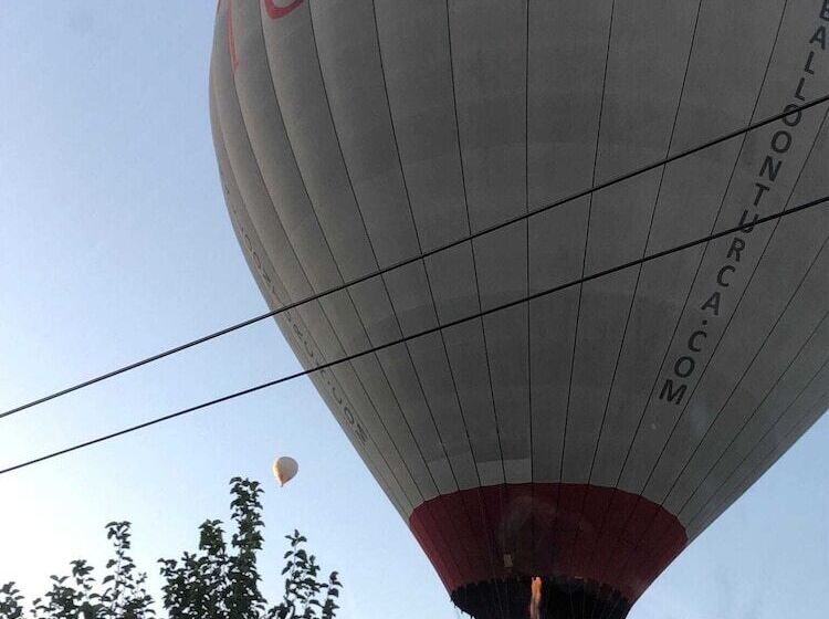 호텔 Cappadocia Cave House