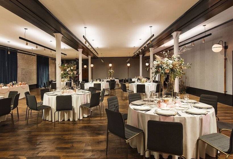 בית מלון כפרי Crossroads