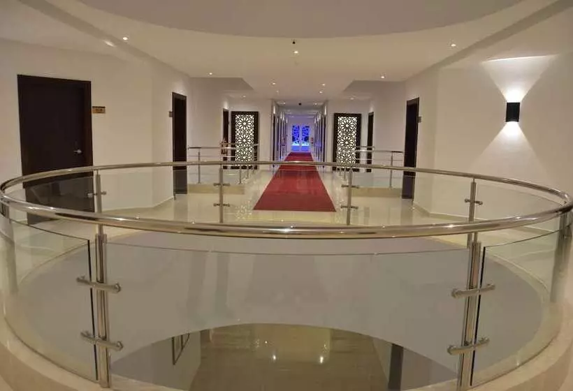 Hotelli Hôtel Tamuda Beach