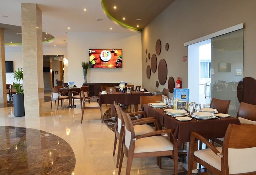 Отель Hôtel Tamuda Beach