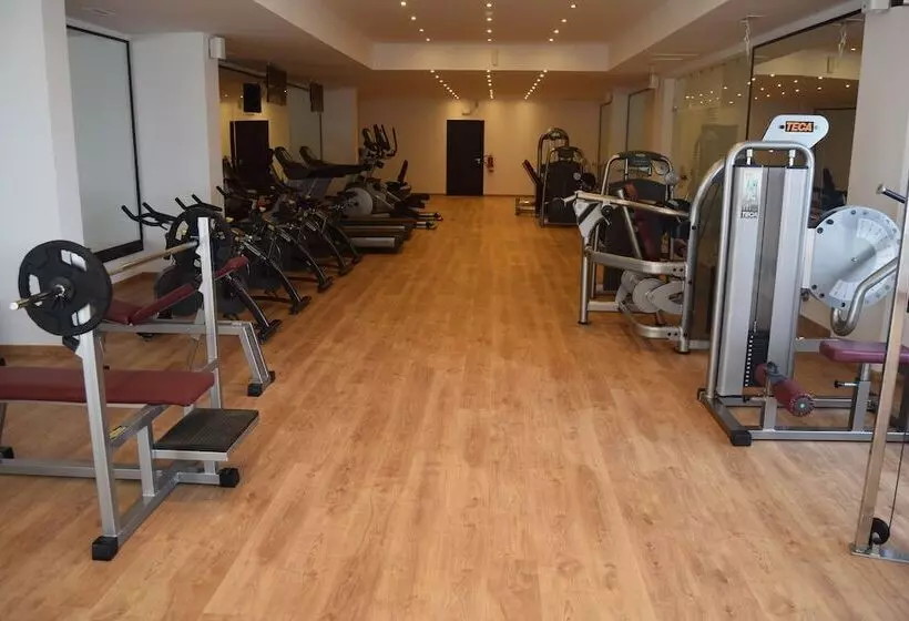 Hotelli Hôtel Tamuda Beach