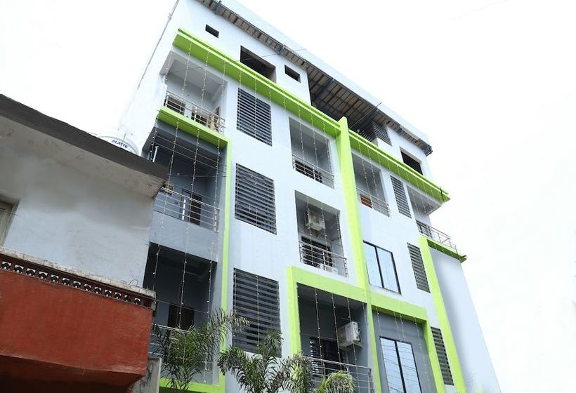 בית מלון כפרי Oyo 10781 Parashar Legacy