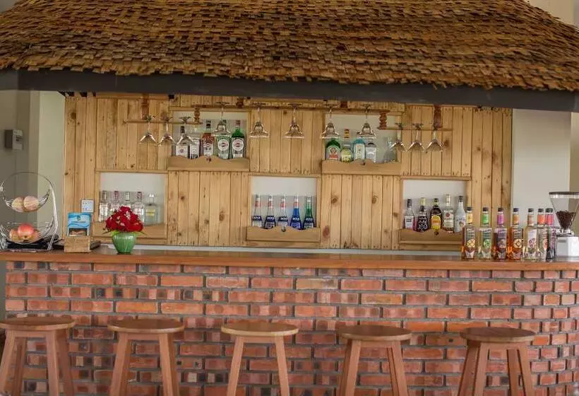 هتل Spring Lodge Inle
