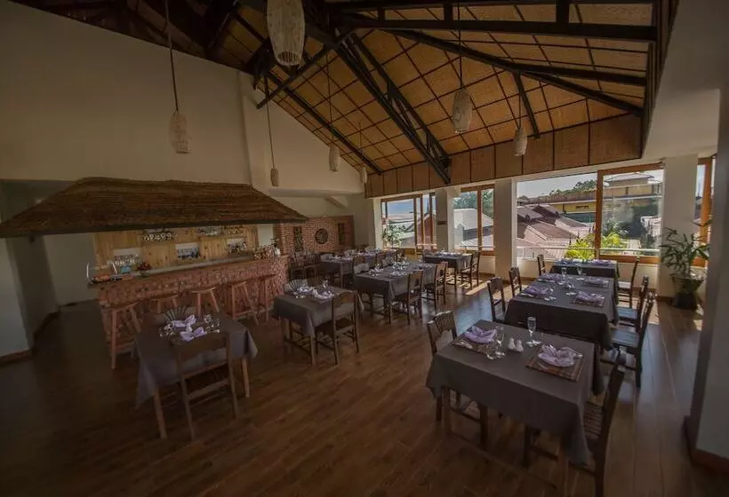 هتل Spring Lodge Inle