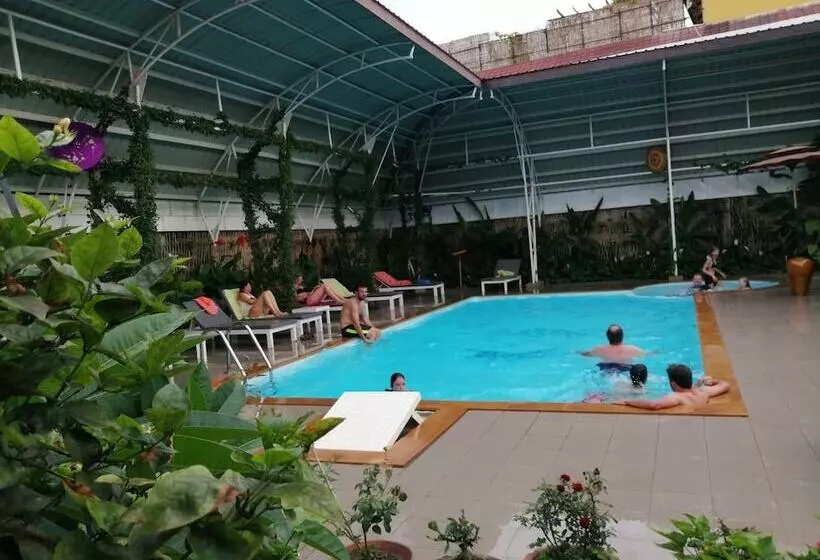 هتل Spring Lodge Inle