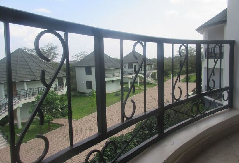 בית מלון כפרי Sundown Carnival Lodge