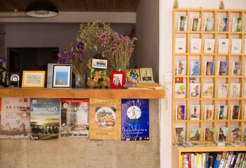 Joy Plus International Youth Hostel