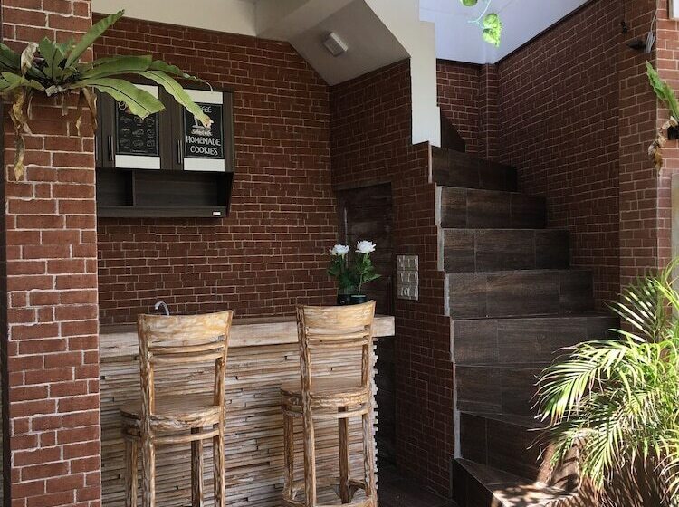 پانسیون Pachira Lembongan Villa