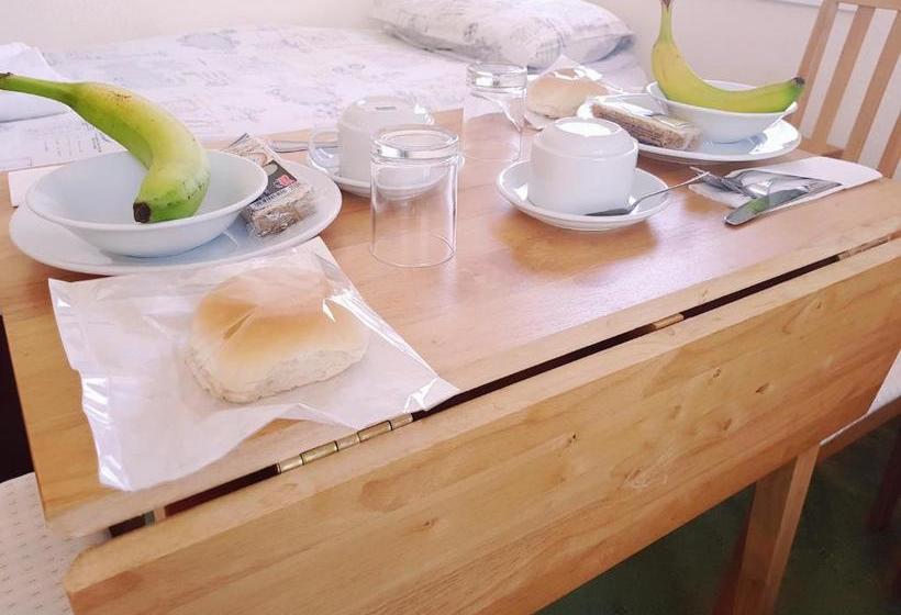 مبيت وإفطار Willow Court Lodge