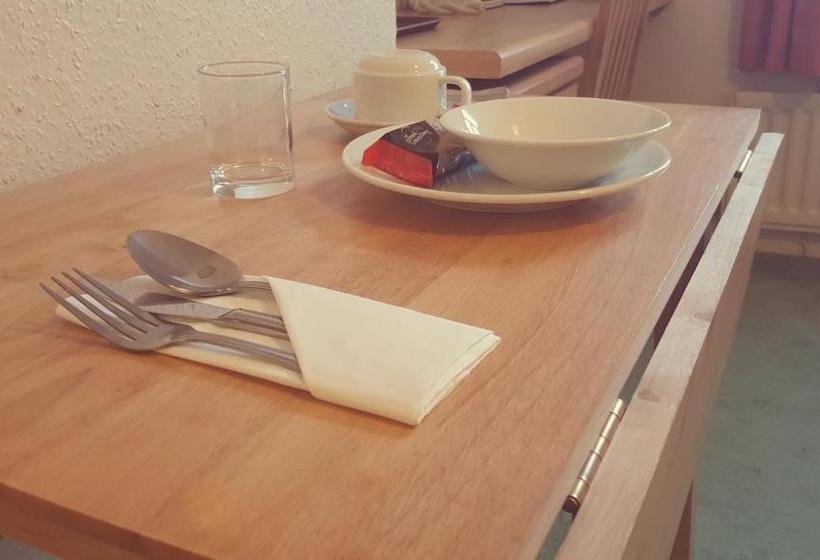 مبيت وإفطار Willow Court Lodge