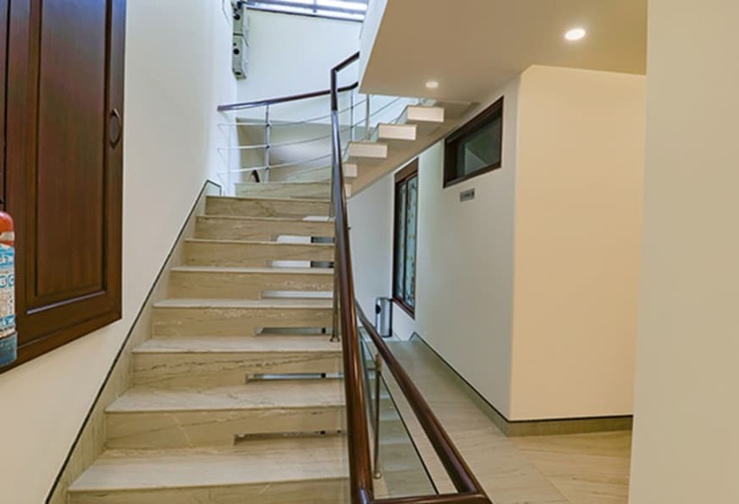 Fabhotel Rr Residency