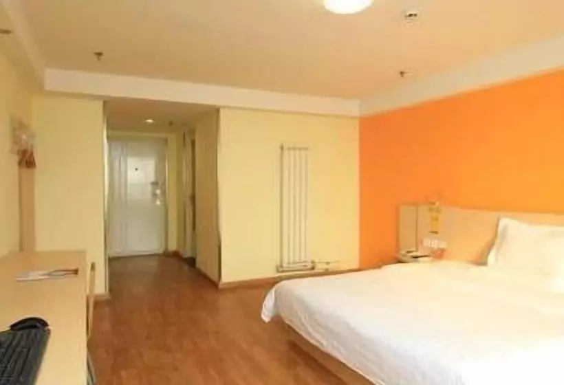 ホテル 7 Days Inn