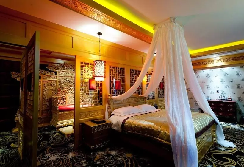 Hotelli Luxurious Romantic