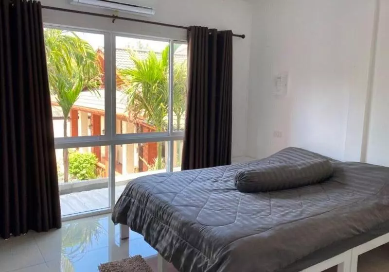 Hotelli Sawasdee Orange Phuket Guest House