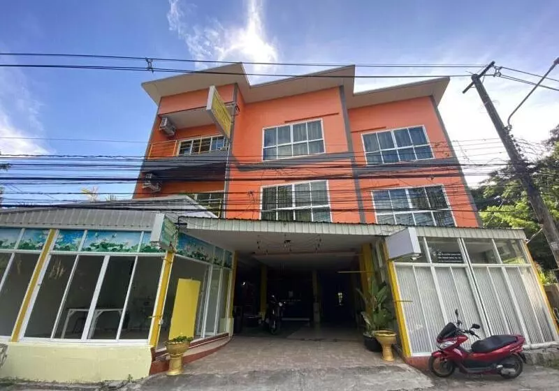 Hotelli Sawasdee Orange Phuket Guest House