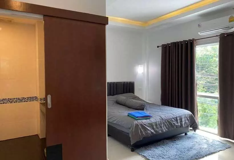 Hotelli Sawasdee Orange Phuket Guest House