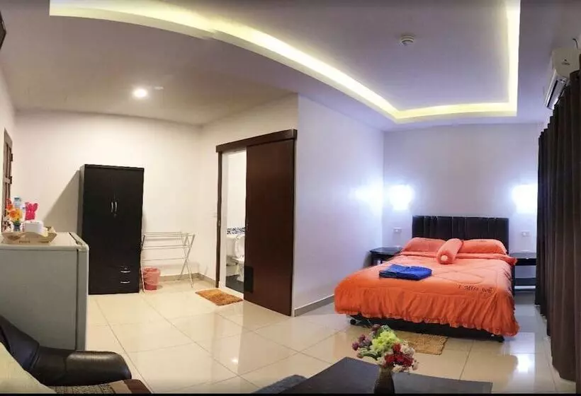 Hotelli Sawasdee Orange Phuket Guest House