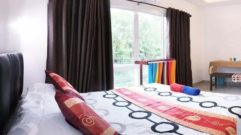 Hotelli Sawasdee Orange Phuket Guest House