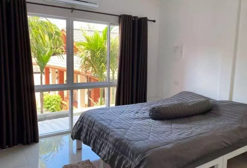 Hotelli Sawasdee Orange Phuket Guest House