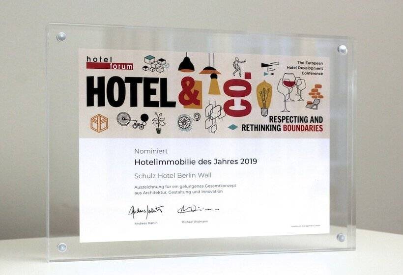 Schulz Hotel Berlin Wall At The East Side Gallery