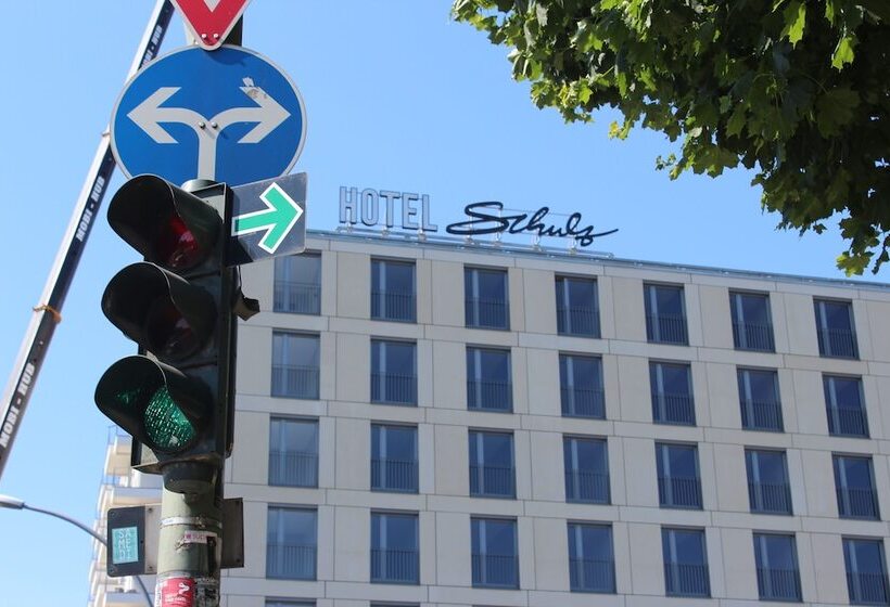 Schulz Hotel Berlin Wall At The East Side Gallery
