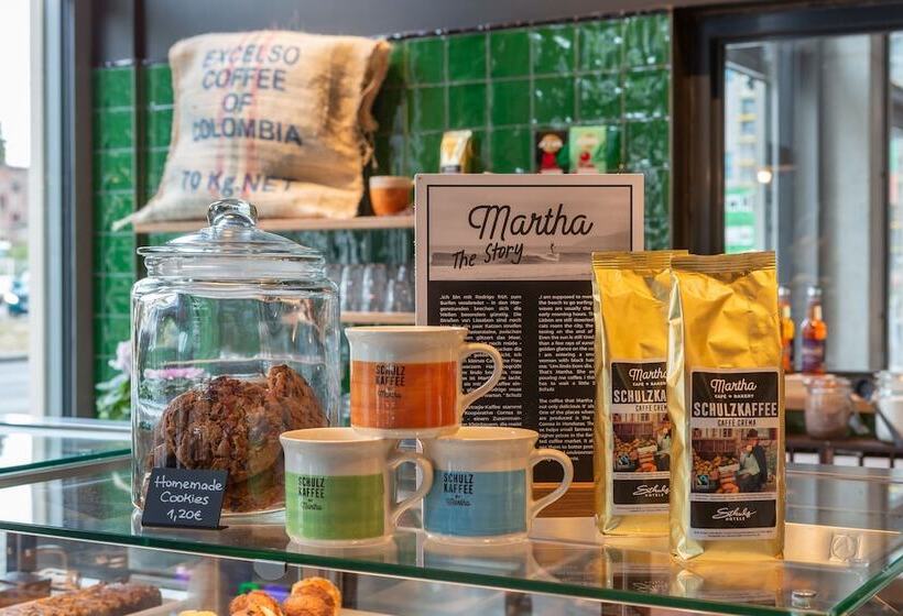 Schulz Hotel Berlin Wall At The East Side Gallery