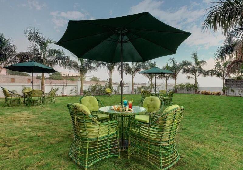 בית מלון כפרי The Fern Residency Bhuj