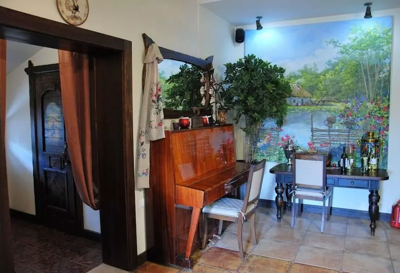 Mini Hotel Khata