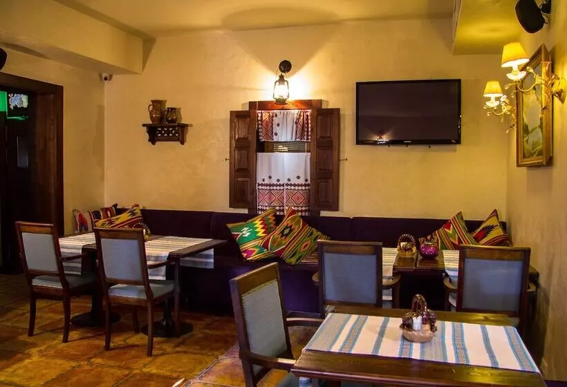 Mini Hotel Khata