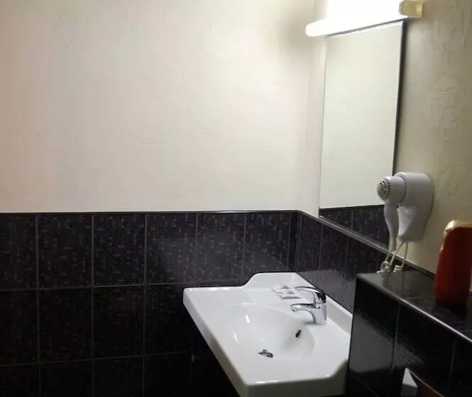 Mini Hotel Khata