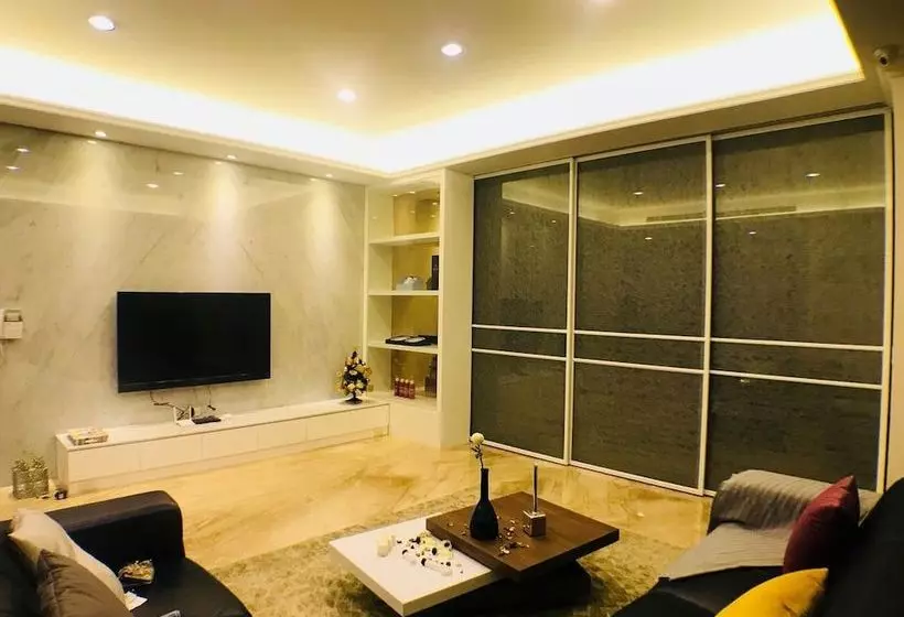 پانسیون Unice Home