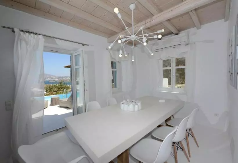 Villa Pearl